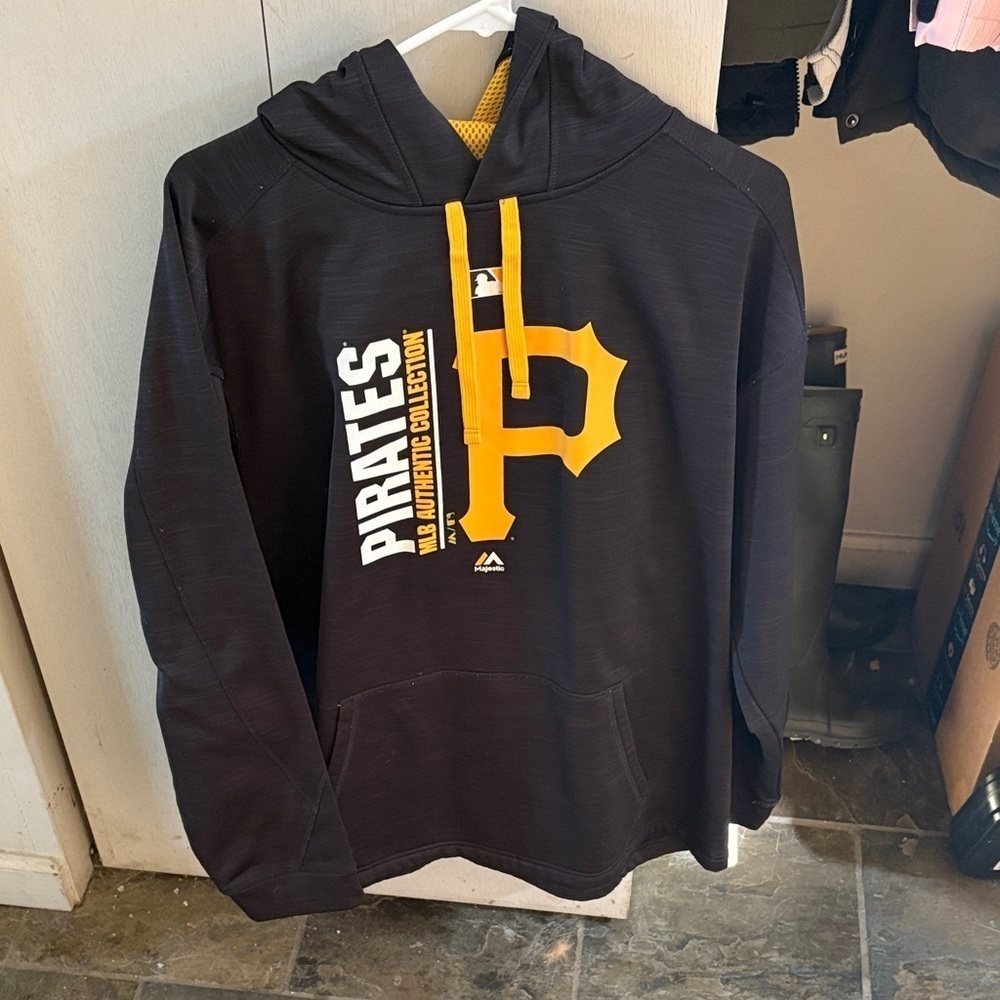 Men’s XL MLB pirates hoodie